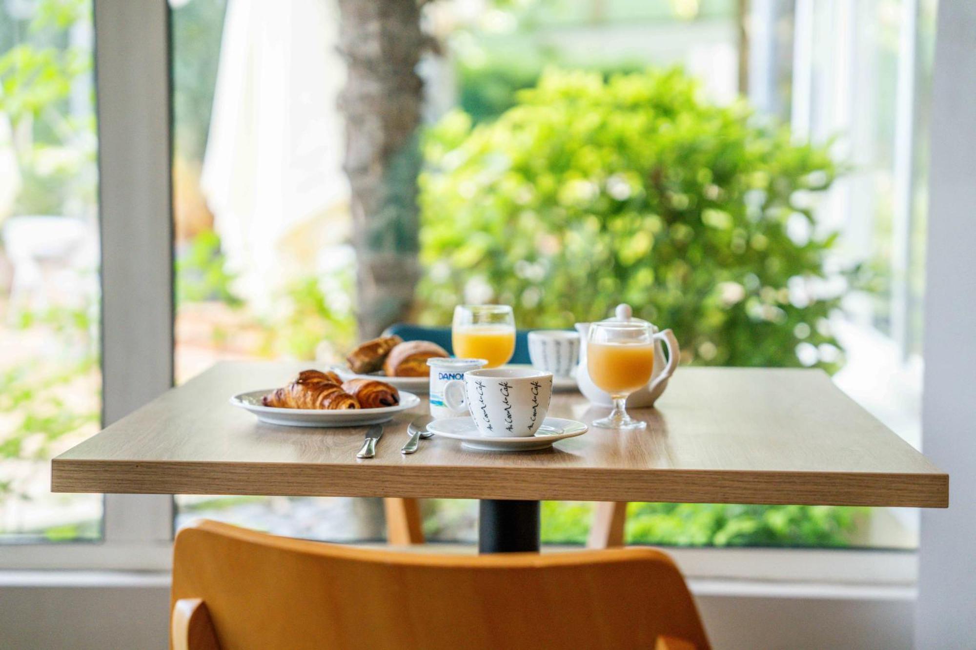Logis Hotel & Restaurant Ludik ベルジュラック エクステリア 写真
