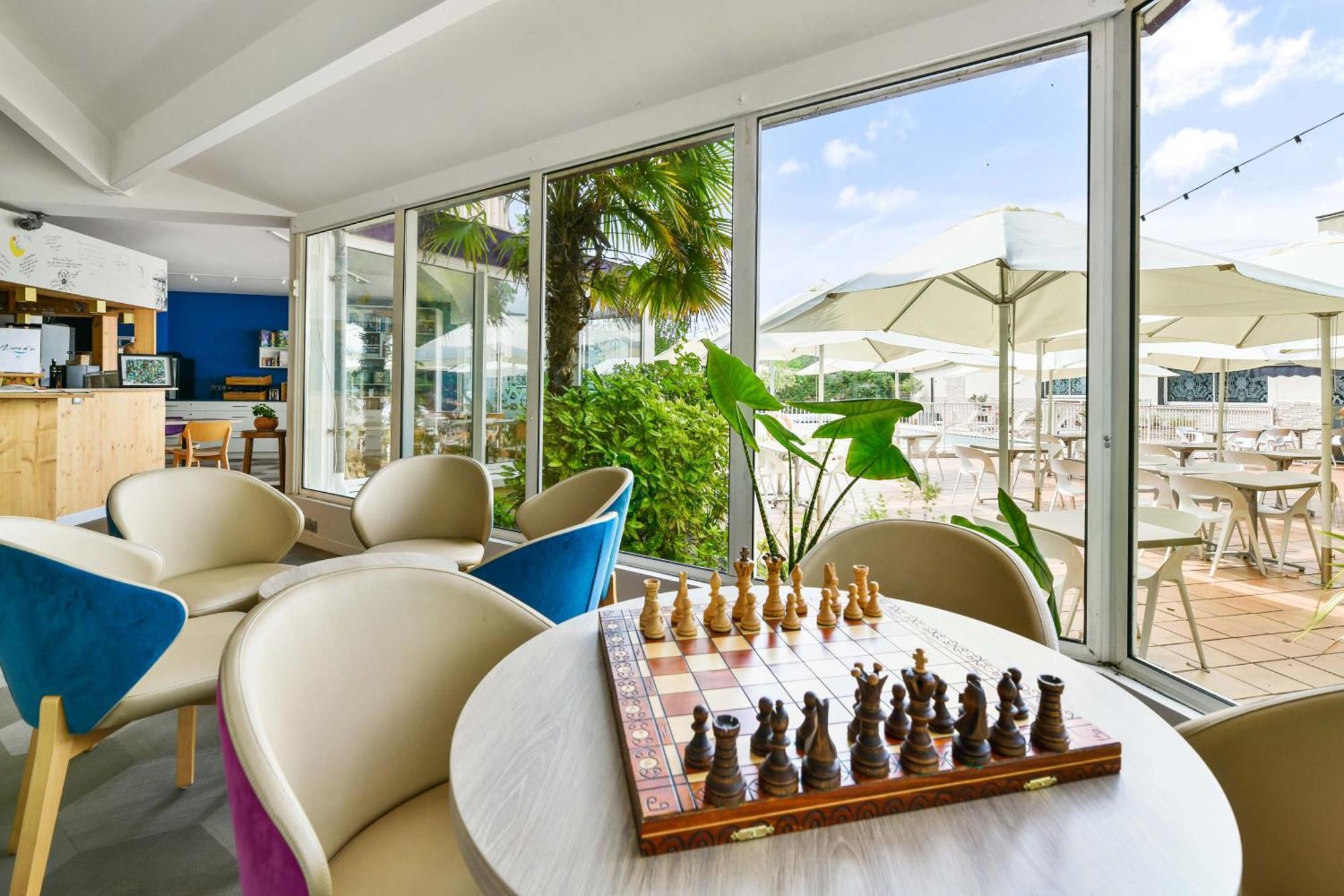 Logis Hotel & Restaurant Ludik ベルジュラック エクステリア 写真