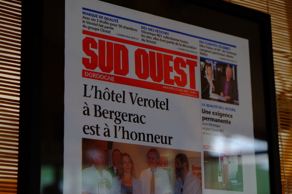 Logis Hotel & Restaurant Ludik ベルジュラック エクステリア 写真